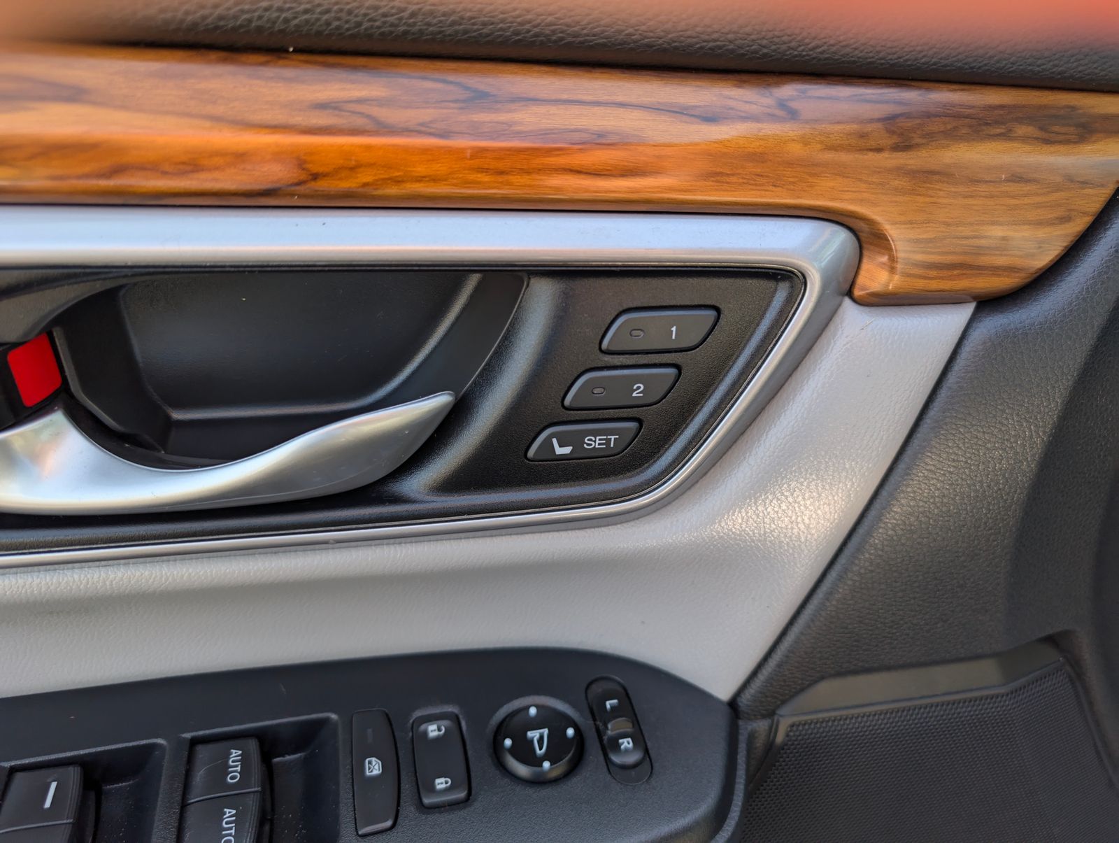 2018 Honda CR-V EX-L photo 13