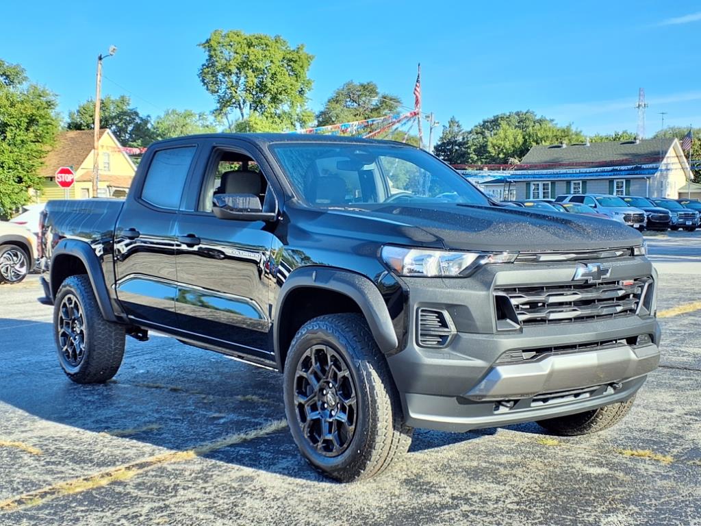 2026 Chevrolet Colorado Trail Boss photo 3