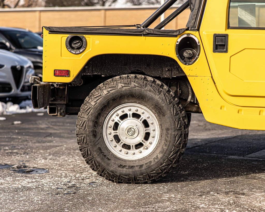 2003 HUMMER H1 - Image 13