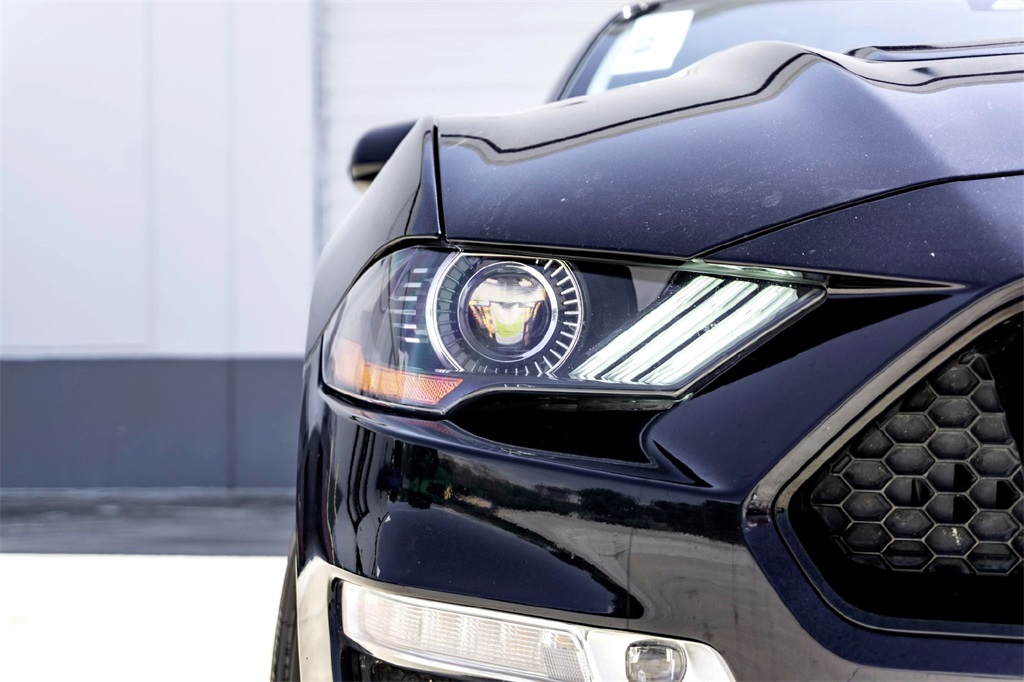 2021 Ford Mustang GT photo 4