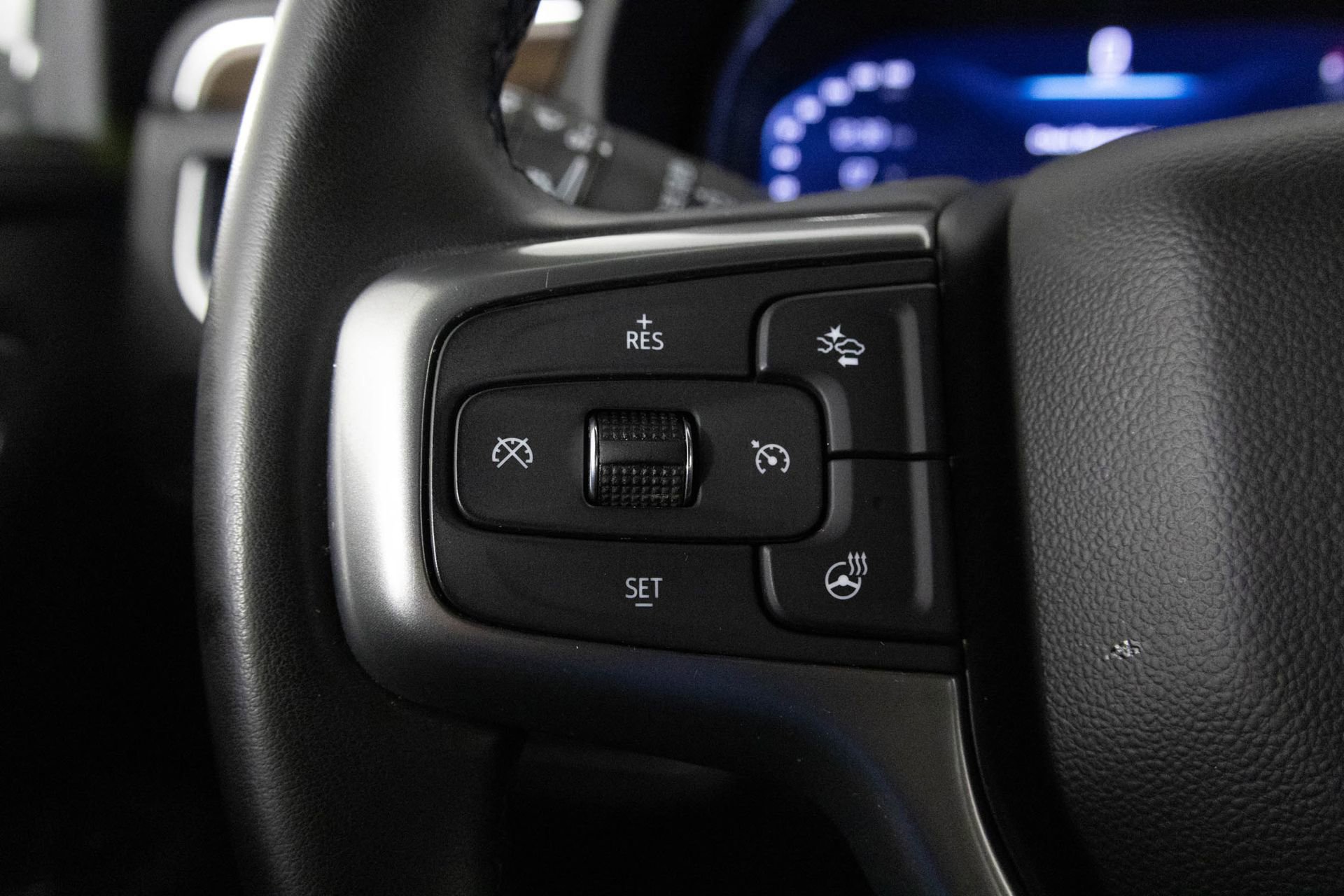 2023 Chevrolet Suburban Premier photo 14