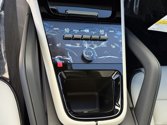 2026 Porsche Cayenne E-Hybrid Base photo 17