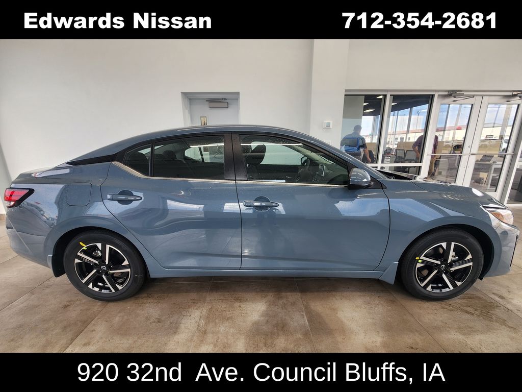 2025 Nissan Sentra SV's photo