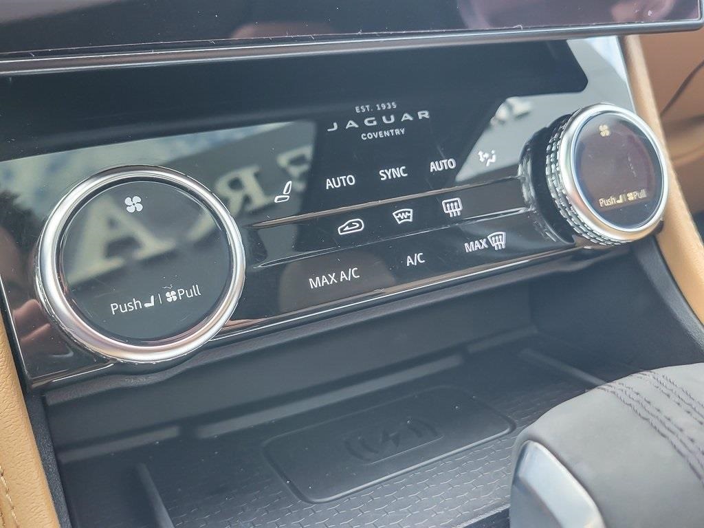 2022 JAGUAR F-PACE - Image 13