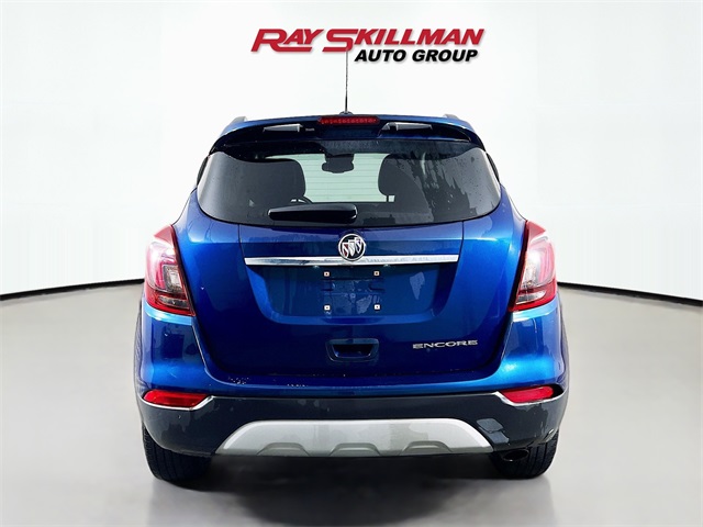 2020 Buick Encore Sport Touring photo 6