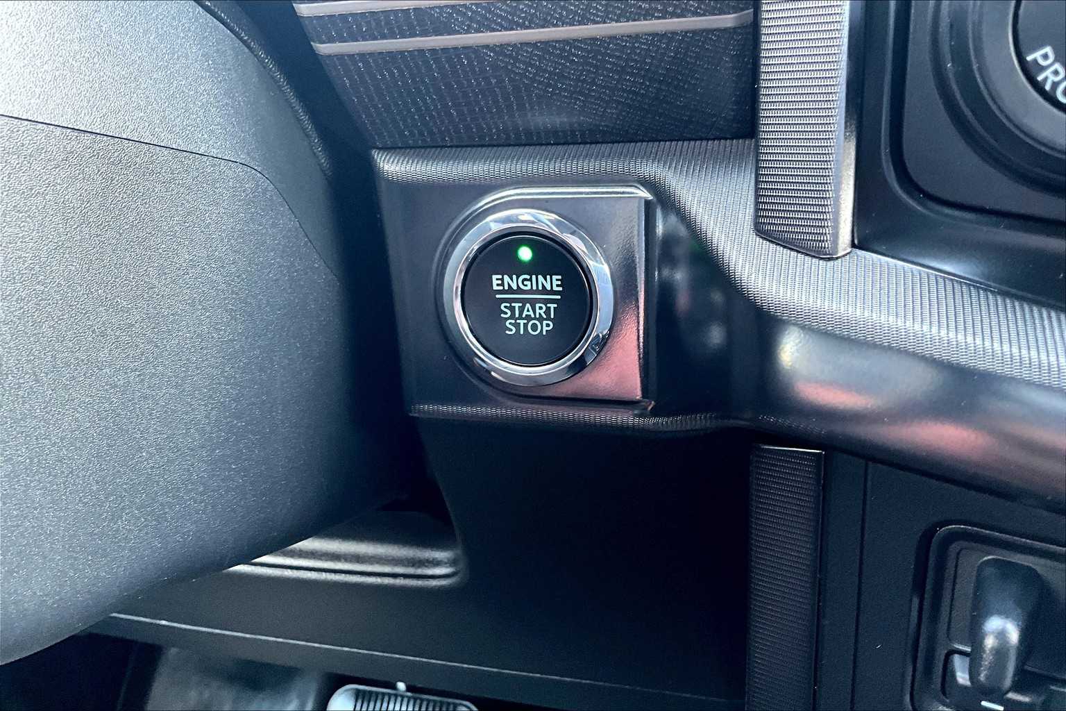 2021 Ford F-150 Platinum photo 32