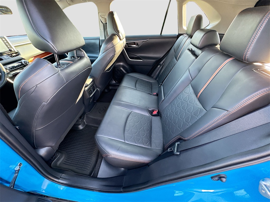 2020 Toyota RAV4 Adventure photo 13