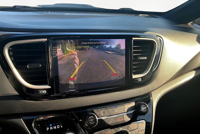 2022 Chrysler Pacifica Touring L photo 11
