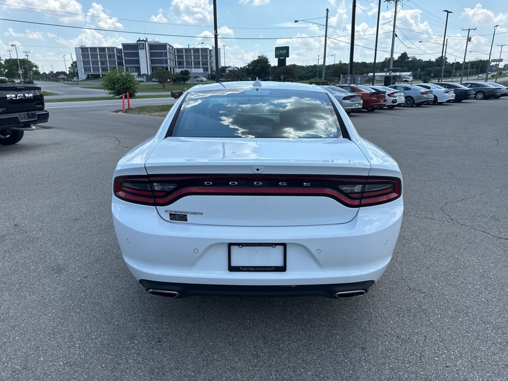 2023 Dodge Charger SXT photo 4