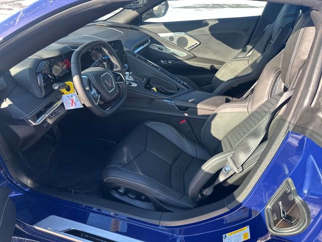 2025 Chevrolet Corvette Stingray 2LT photo 9