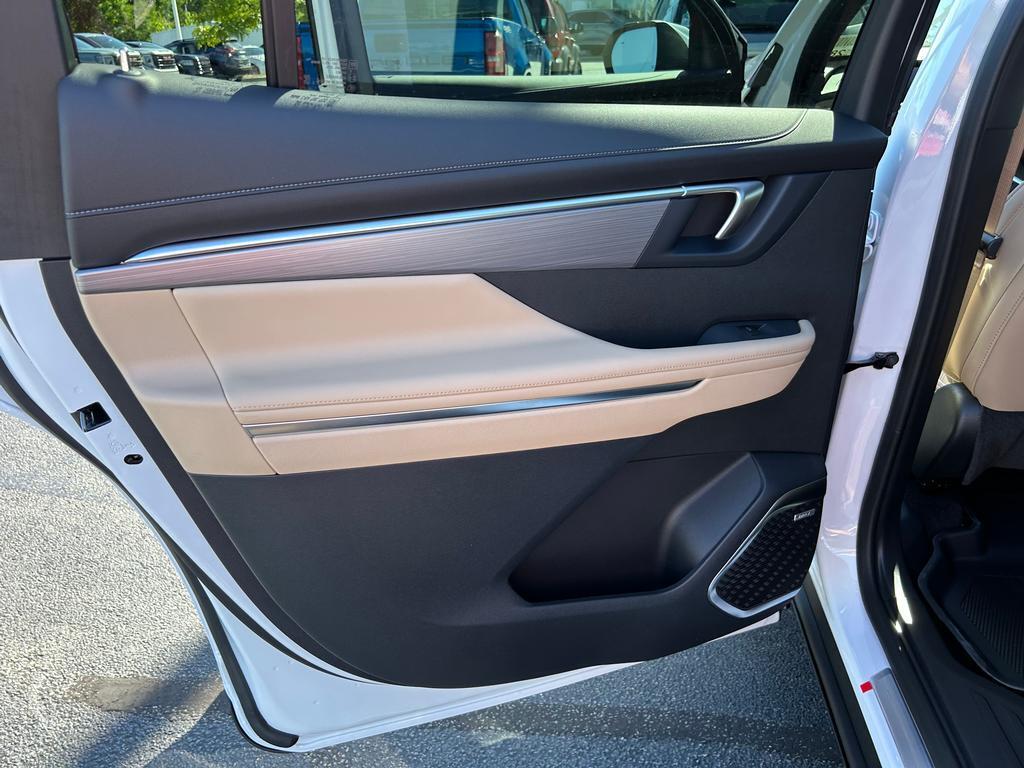 2026 Buick Enclave Preferred photo 4