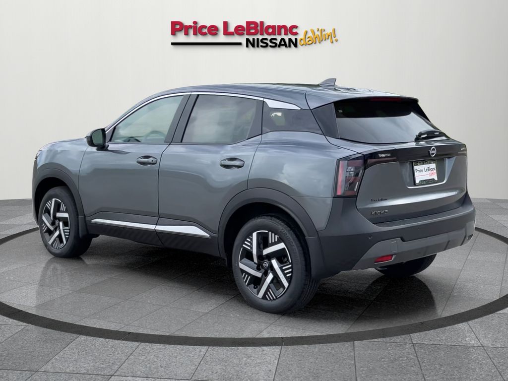 2025 Nissan Kicks SV photo 5