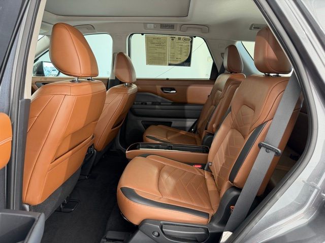 2022 Nissan Pathfinder Platinum photo 31