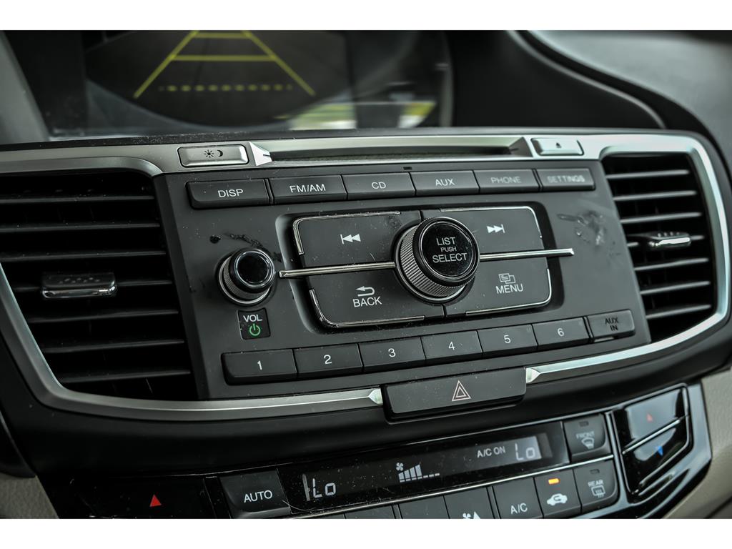 2016 Honda Accord LX photo 16