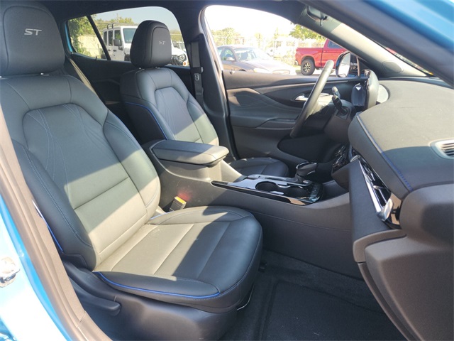 2025 Buick Envista ST photo 14