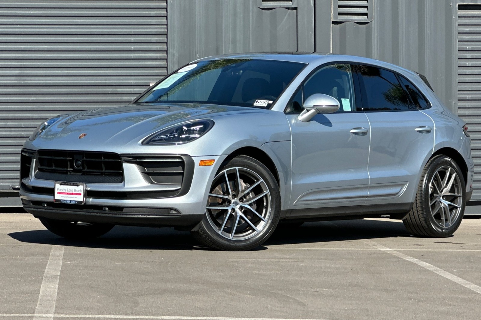 2023 Porsche Macan Base