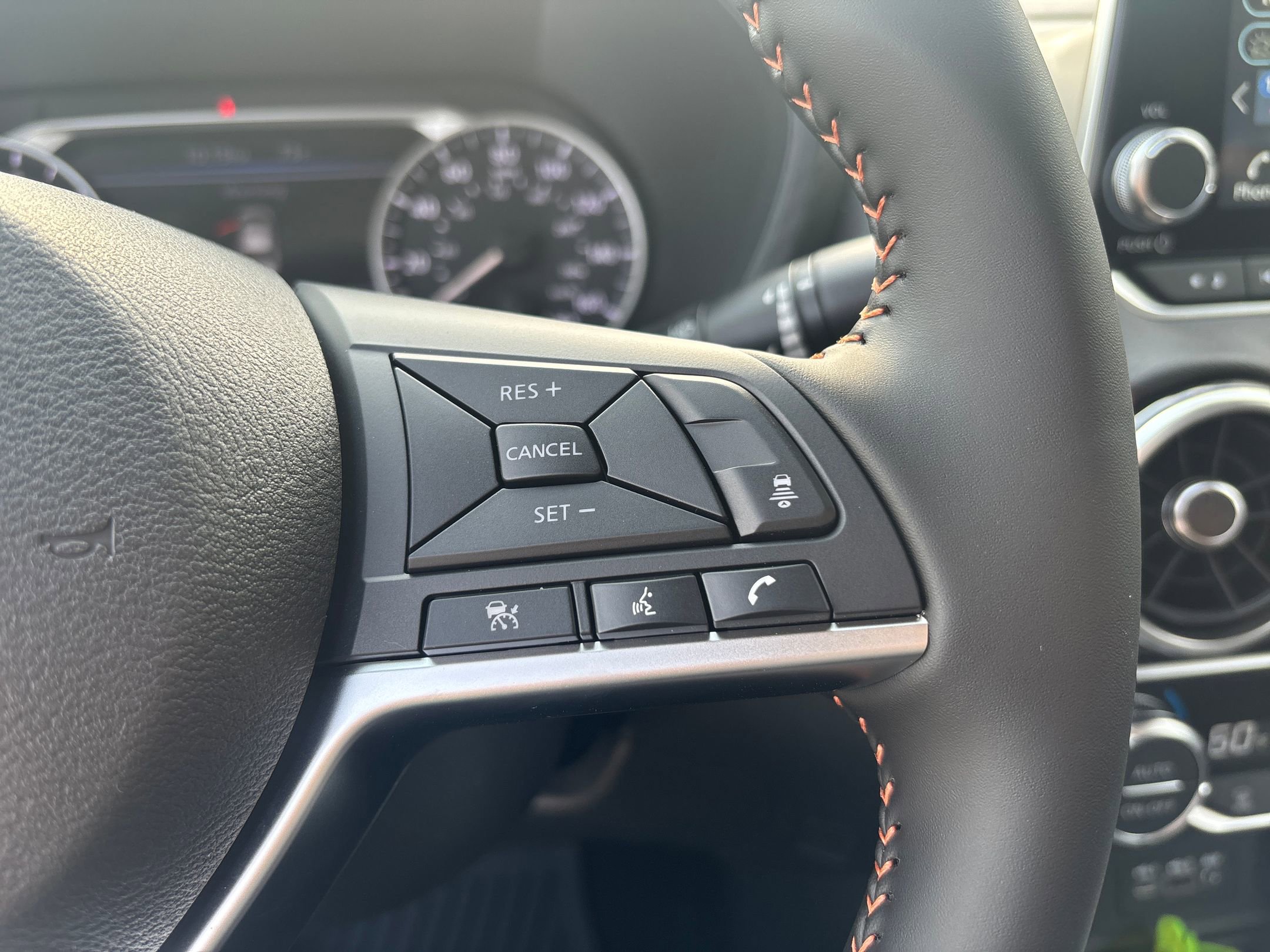 2025 Nissan Sentra SR photo 24