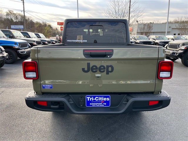 2025 Jeep Gladiator Sport S photo 4