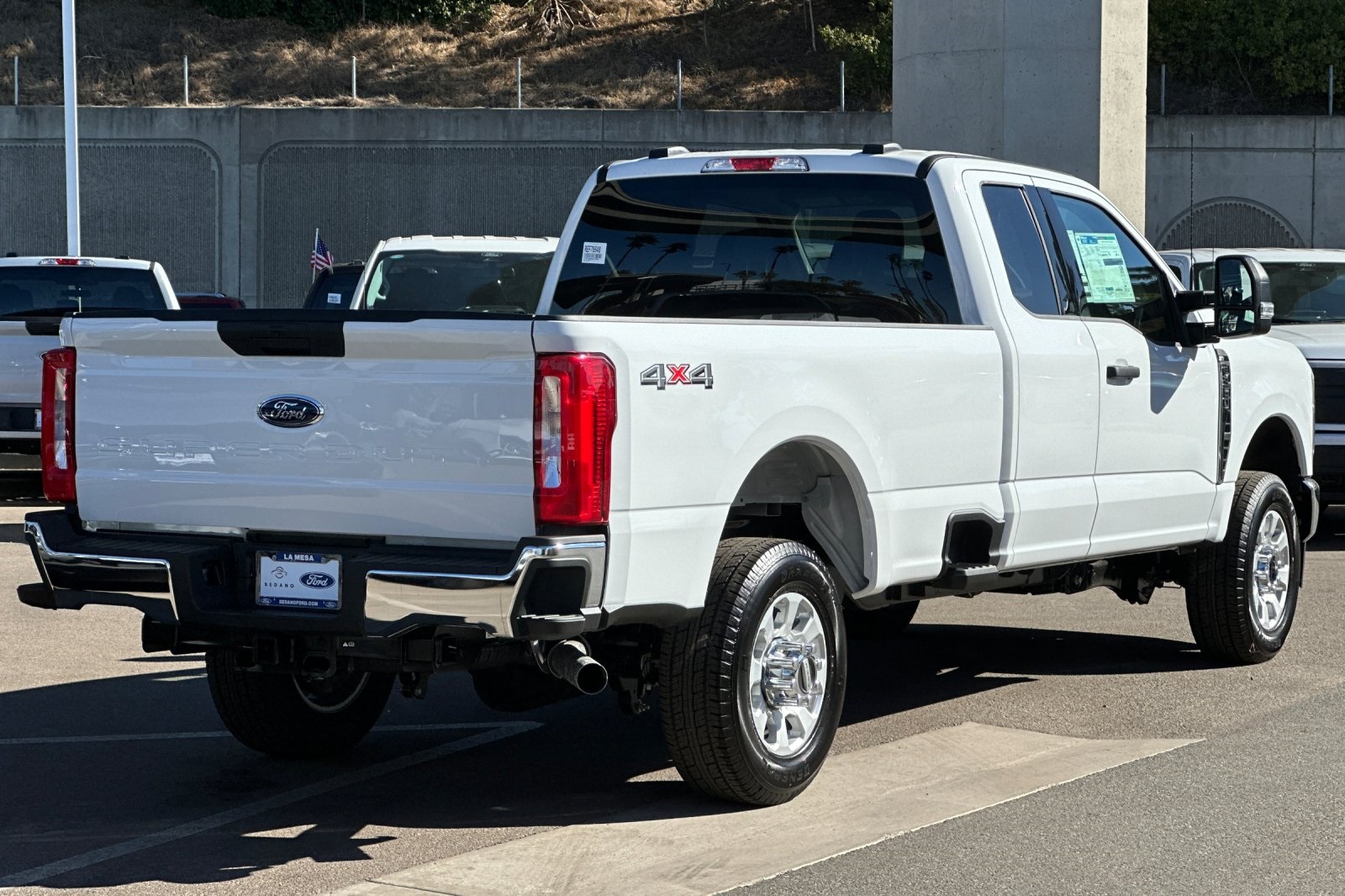 2024 Ford F-350 XLT photo 3