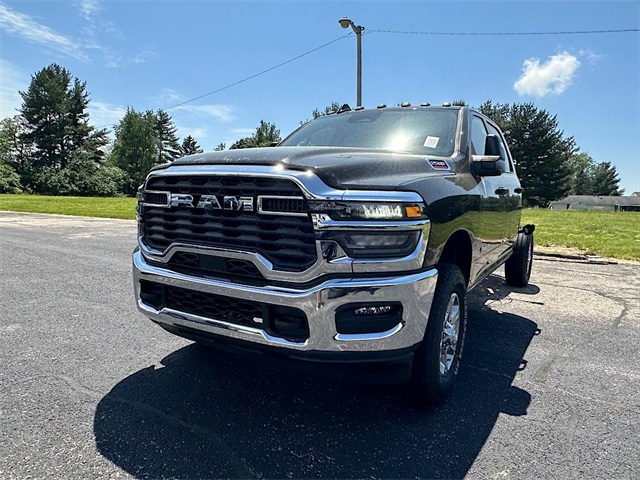2025 Ram 2500 Big Horn photo 3