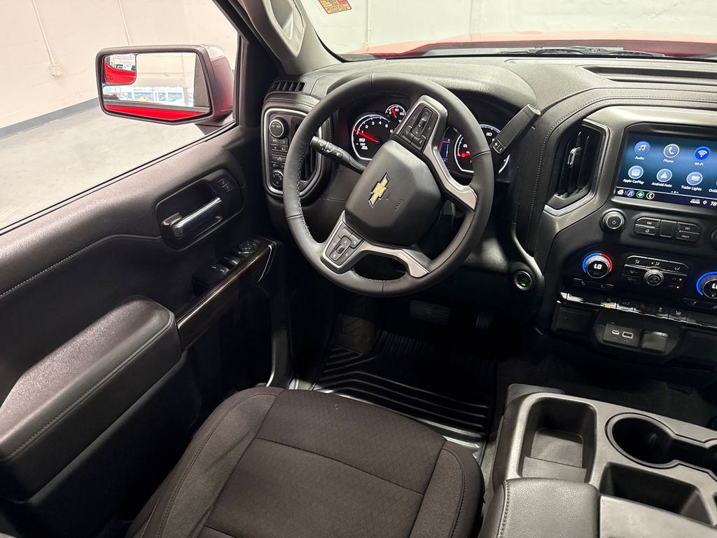 2022 Chevrolet Silverado 1500 LT photo 24