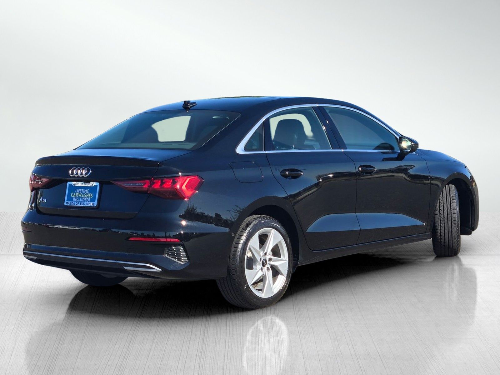 2023 Audi A3 Premium Plus 40 TFSI photo 4