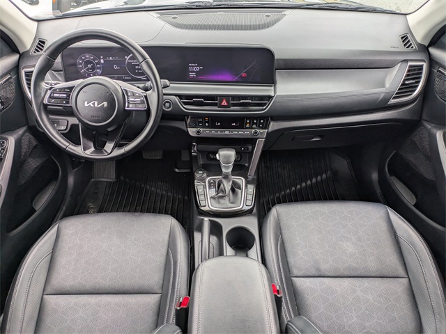 2024 Kia Seltos EX photo 12