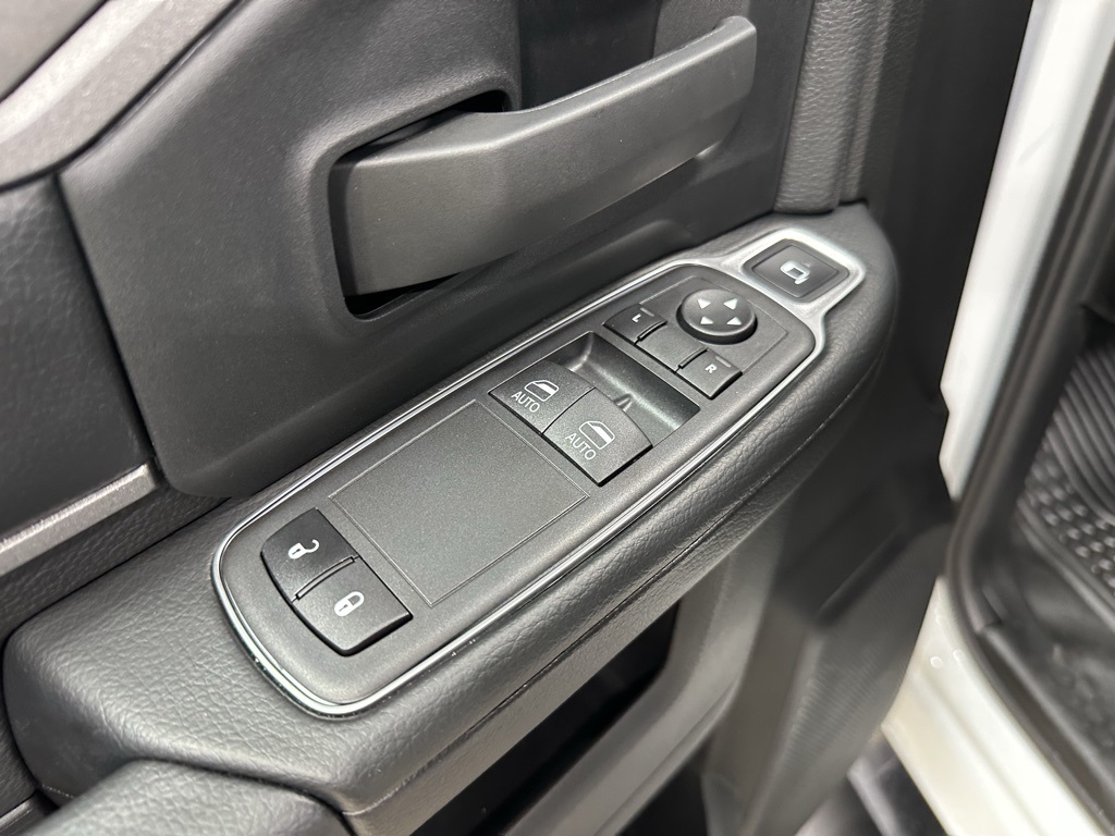 2024 Ram 2500 Tradesman photo 16