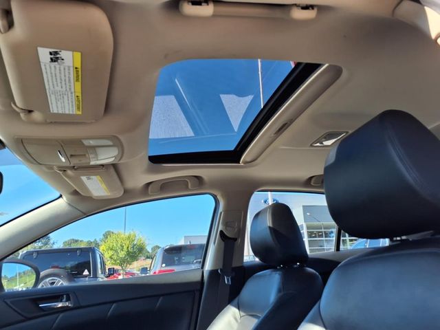2010 Suzuki Kizashi photo 13