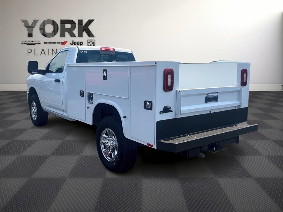 2024 Ram 3500 Tradesman photo 5