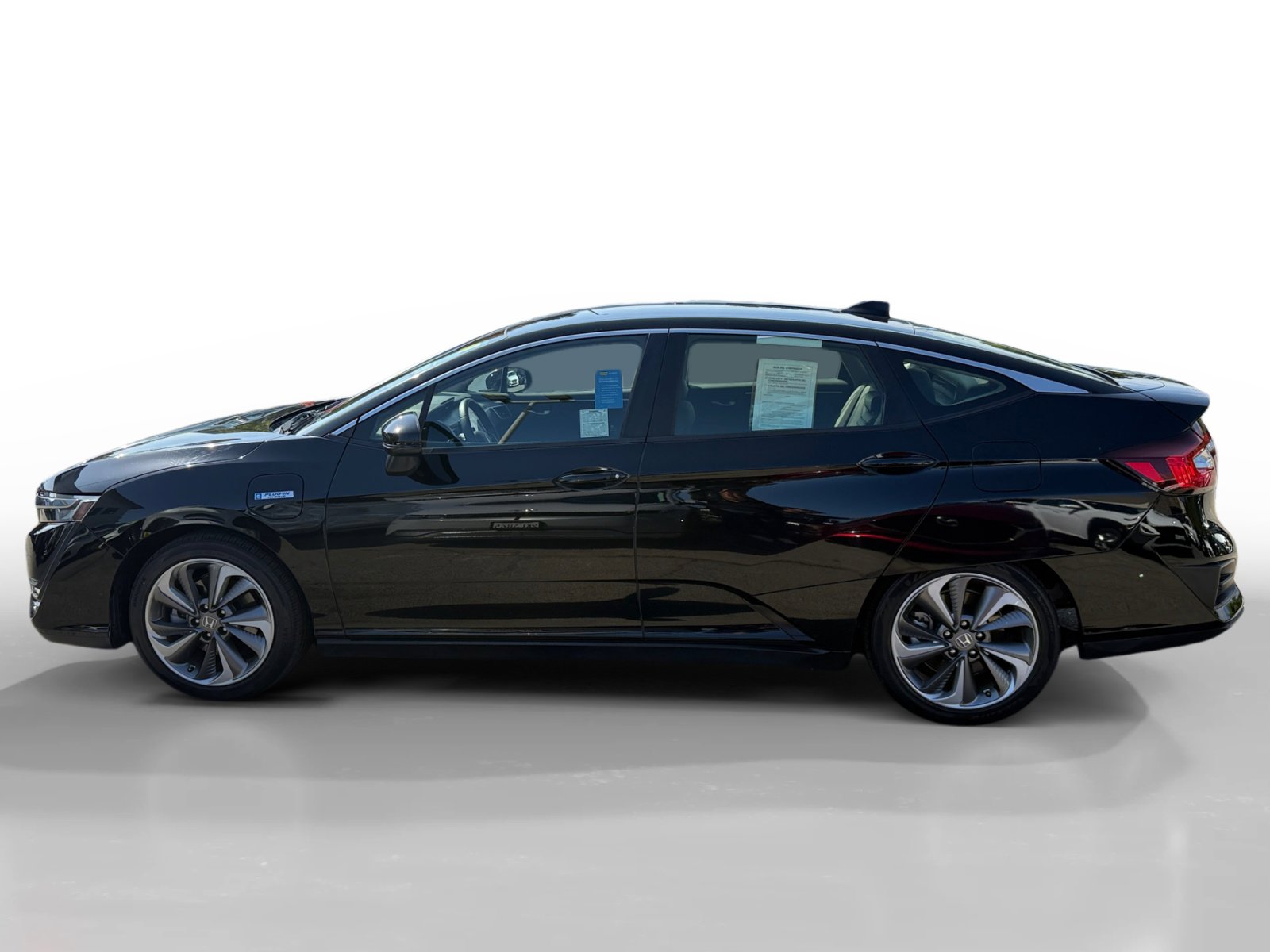 2018 Honda Clarity Plug-In Hybrid Touring photo 2