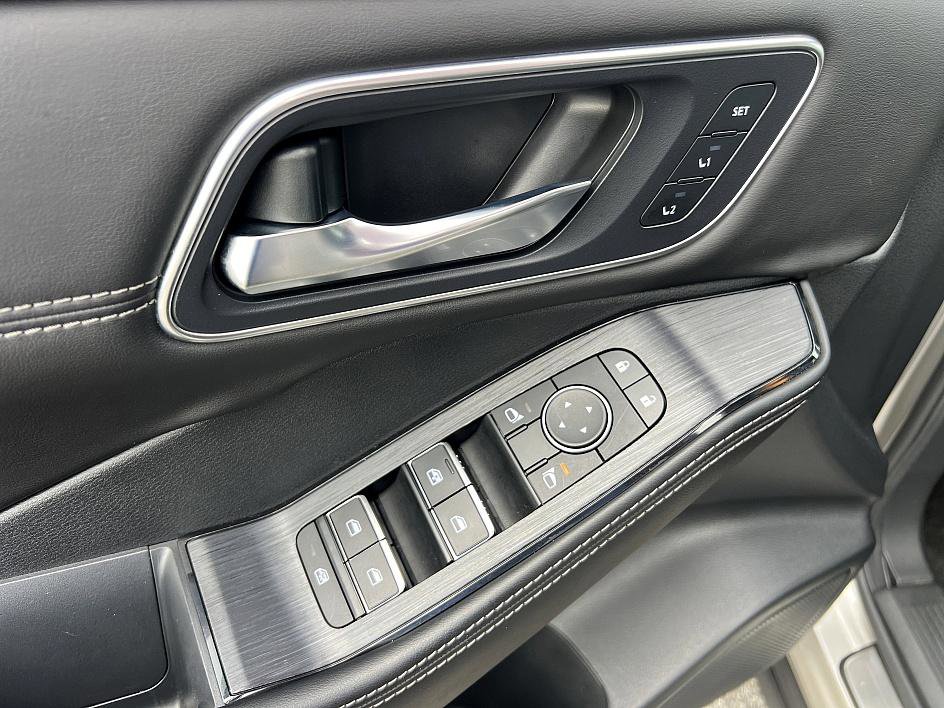 2022 Nissan Rogue Platinum photo 19
