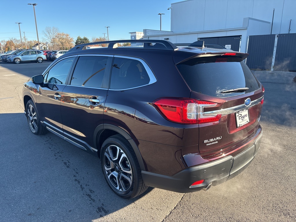 2025 Subaru Ascent Touring photo 4