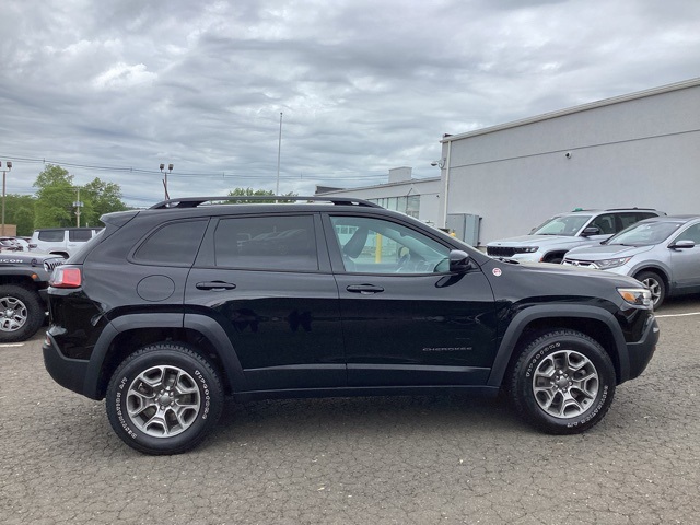 2022 Jeep Cherokee Trailhawk photo 4