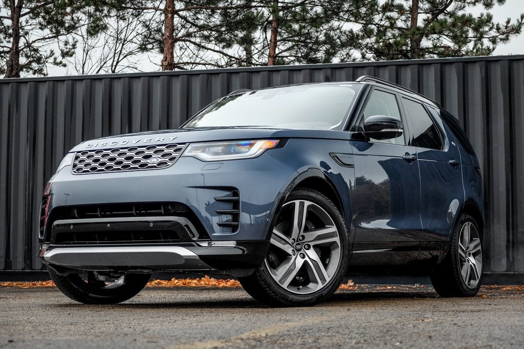 2026 Land Rover Discovery Gemini Edition's photo