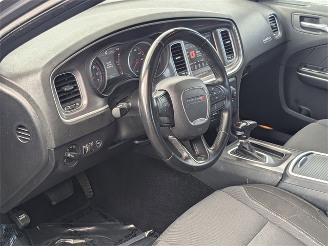 2022 Dodge Charger SXT photo 2