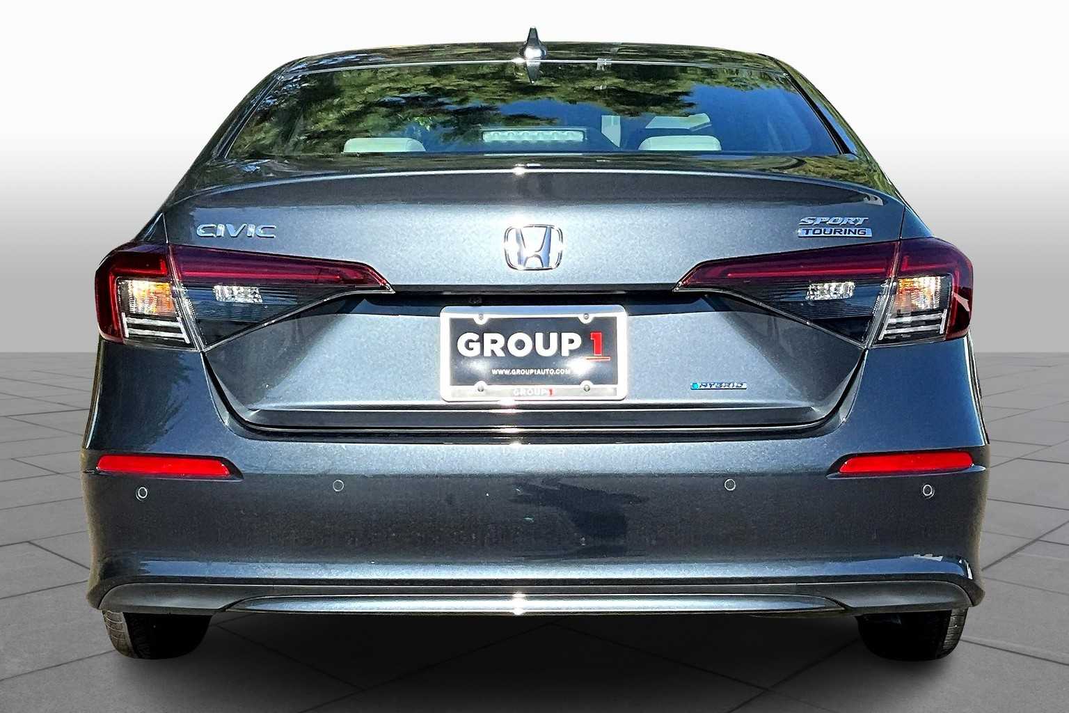 2025 Honda Civic Hybrid Sport Touring photo 4