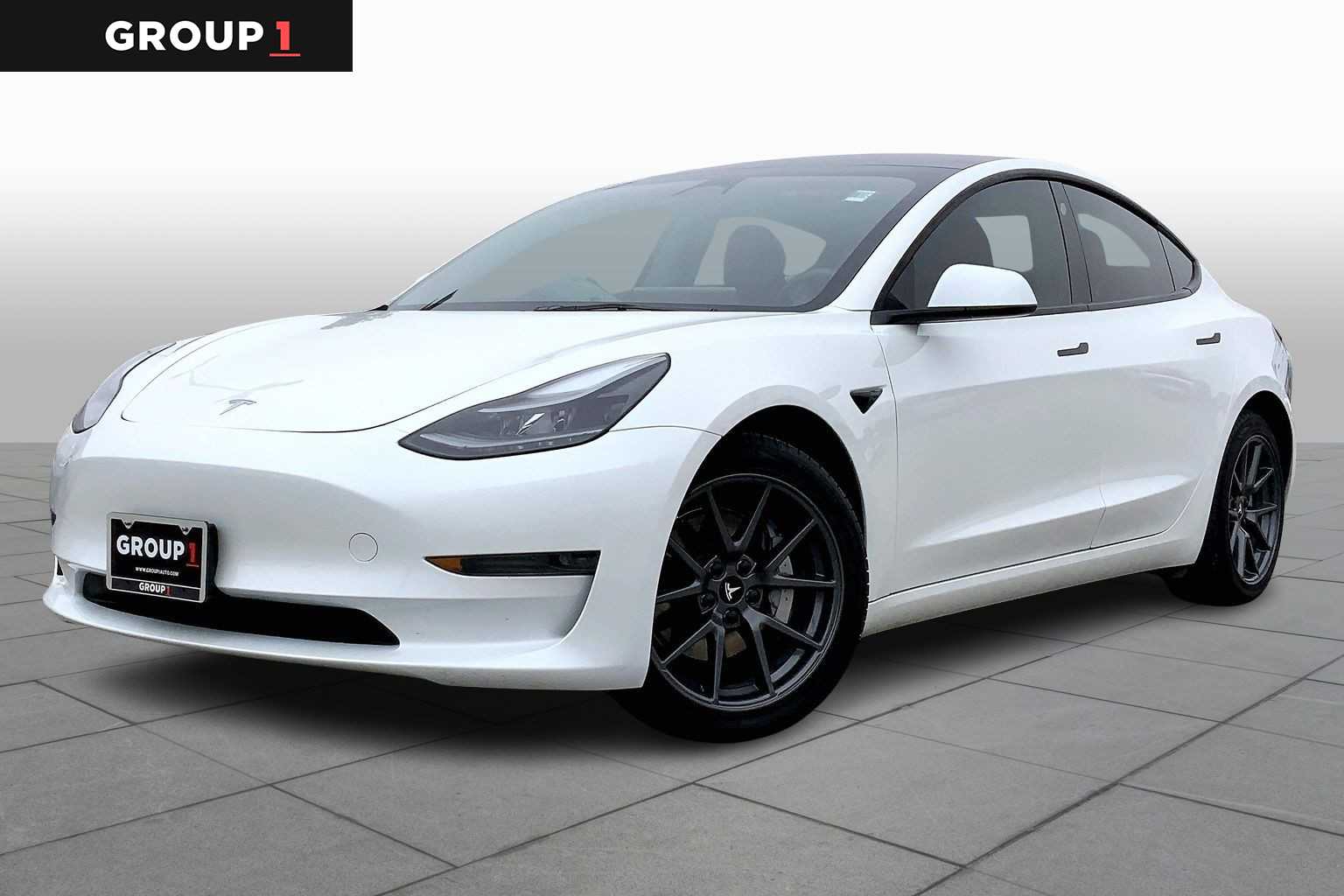 2023 Tesla Model 3 Base's photo