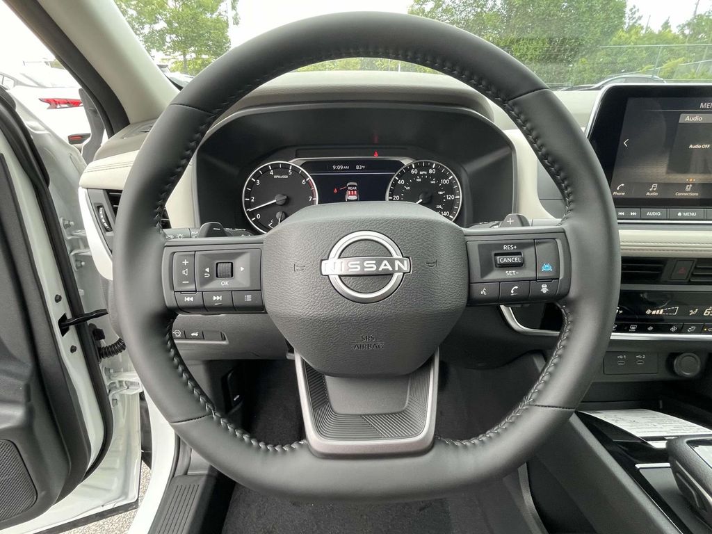 2025 Nissan Rogue SV photo 15