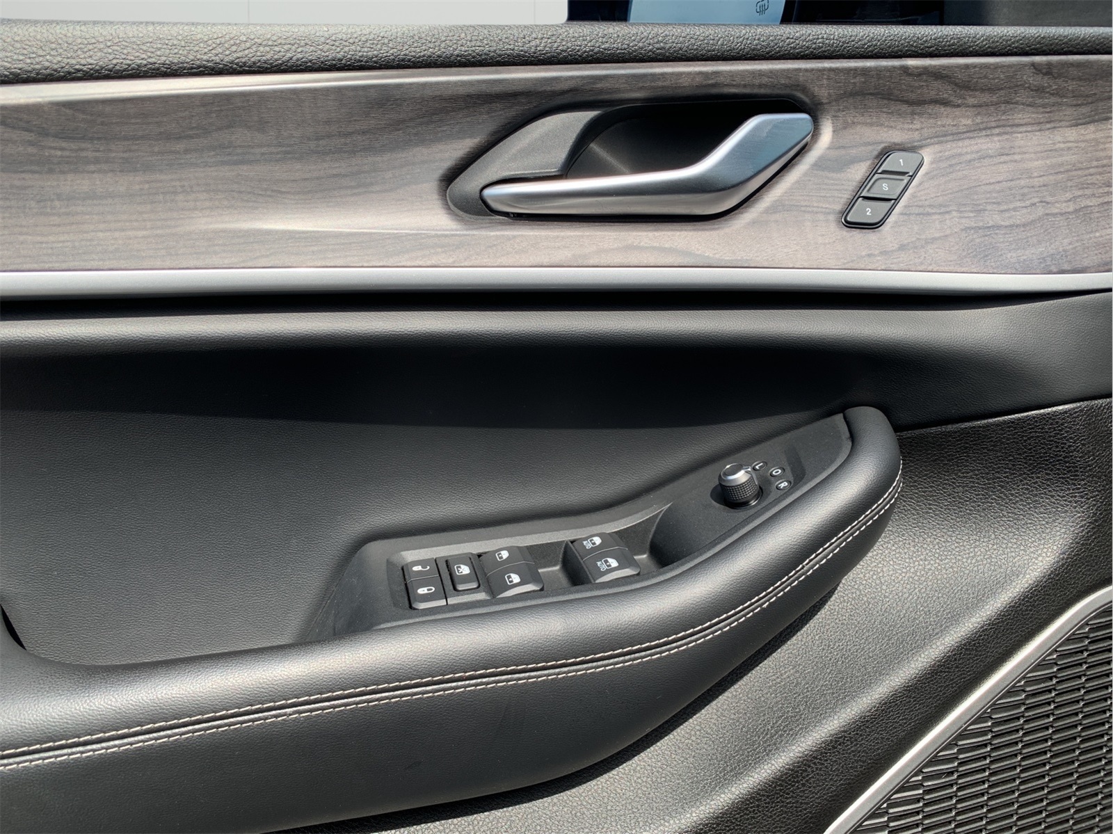 2022 Jeep Grand Cherokee Limited photo 12