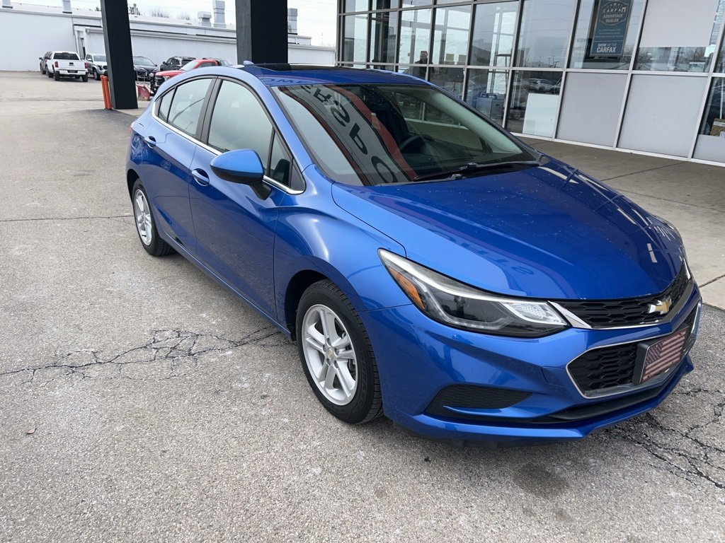 2017 Chevrolet Cruze LT's photo