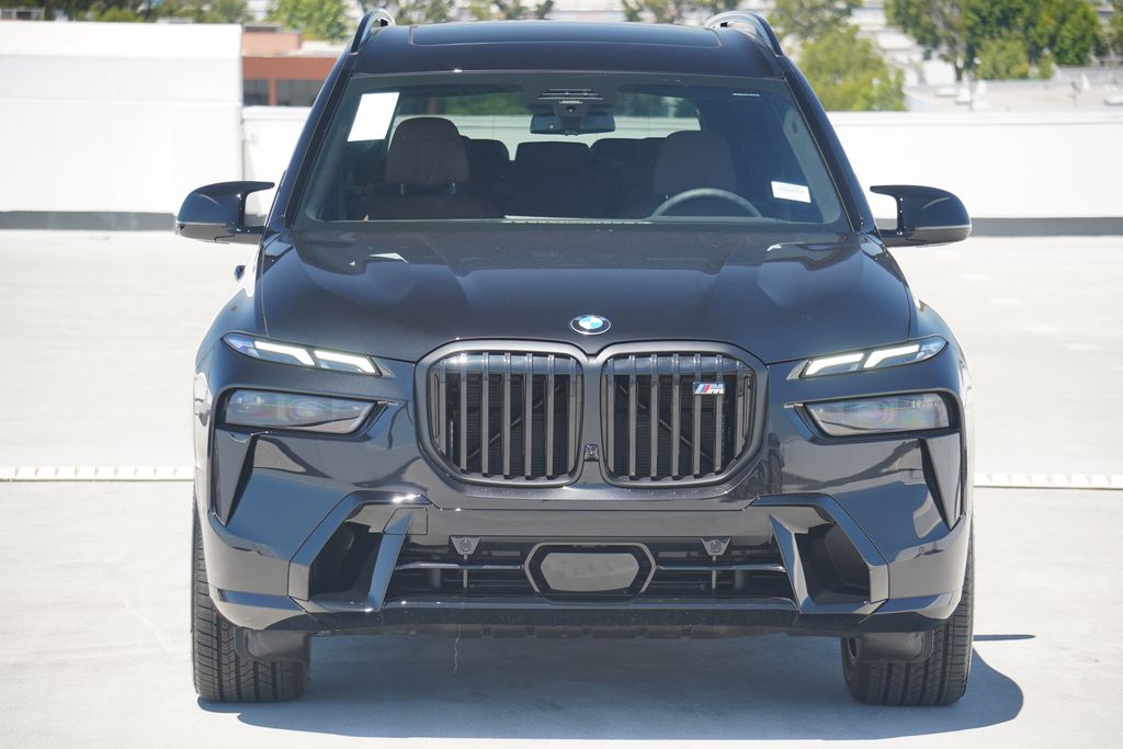 New 2025 Black Sapphire Metallic BMW M60i image 2