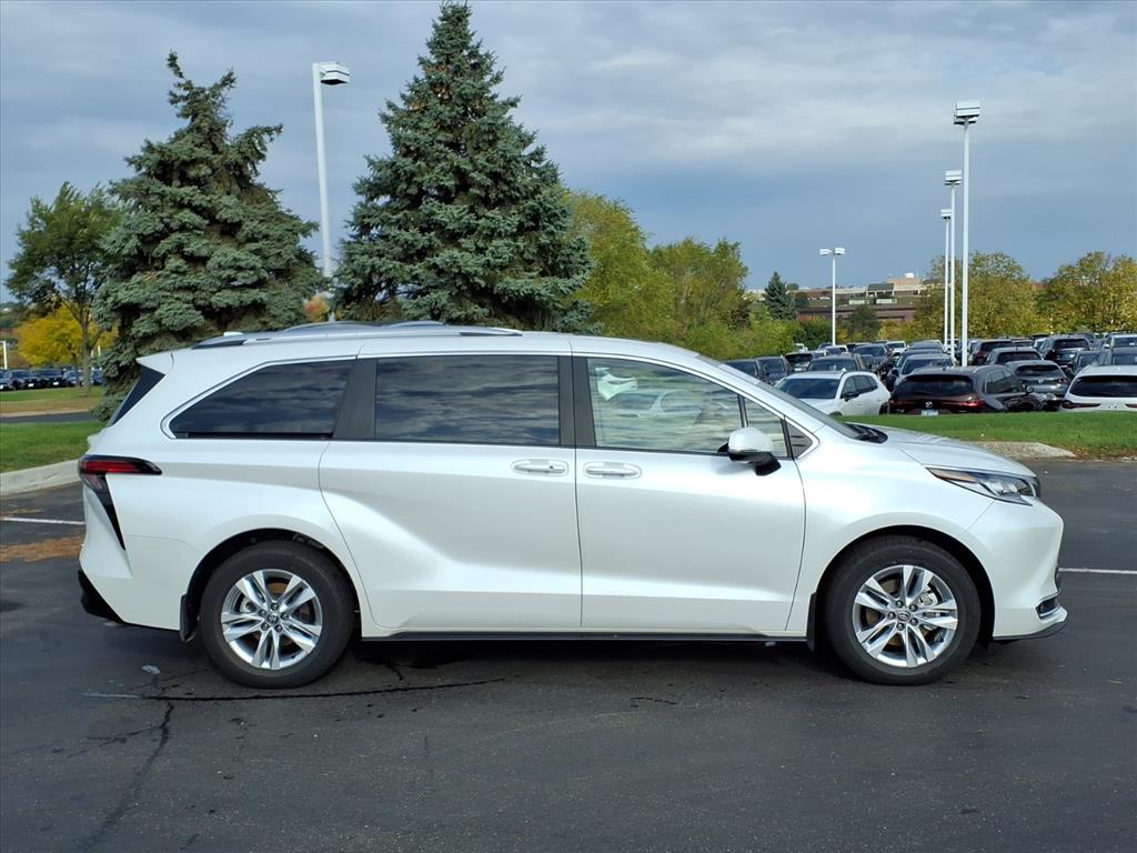 Certified 2025 Toyota Sienna Limited with VIN 5TDZSKFC9SS204083 for sale in Burnsville, Minnesota