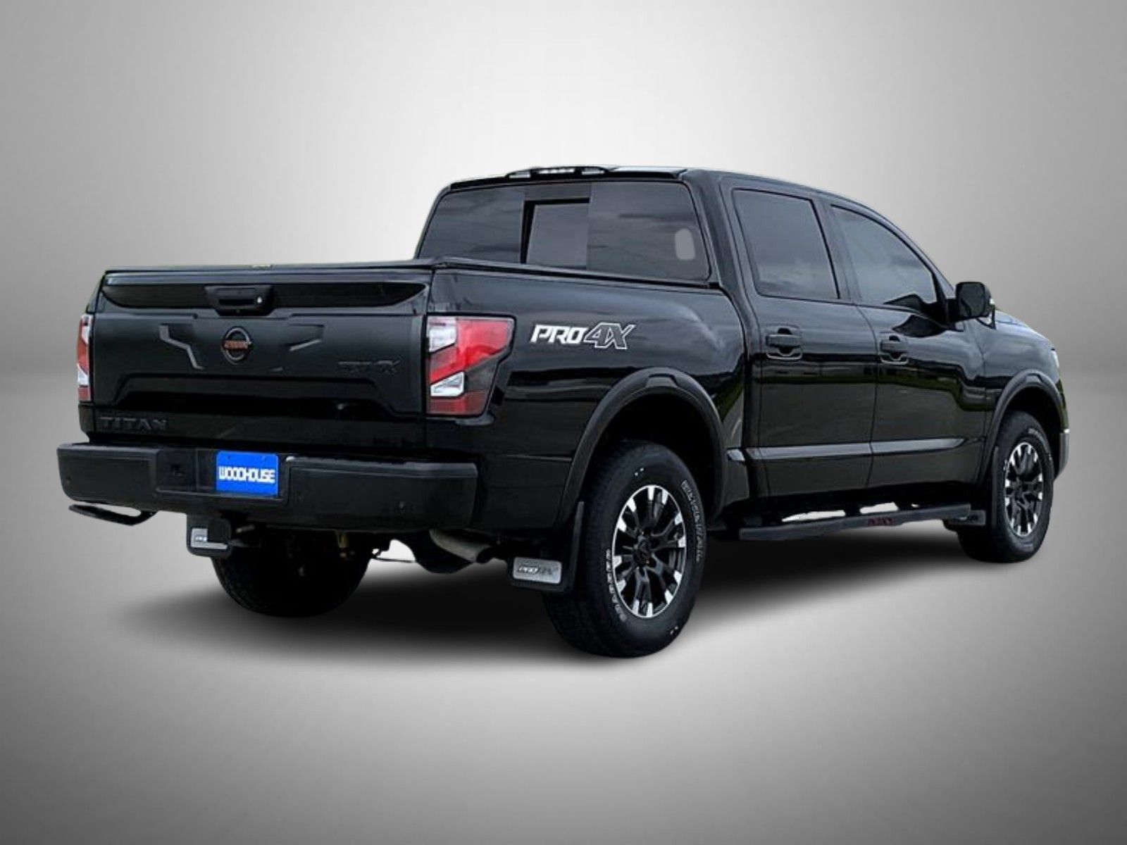2020 Nissan Titan PRO-4X photo 5