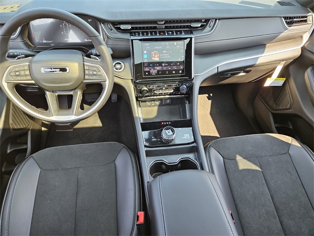 2025 Jeep Grand Cherokee Altitude X photo 10