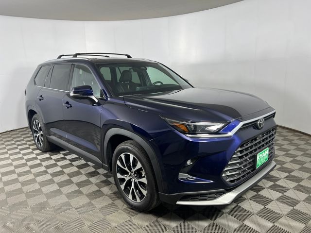 2025 Toyota Grand Highlander Limited's photo
