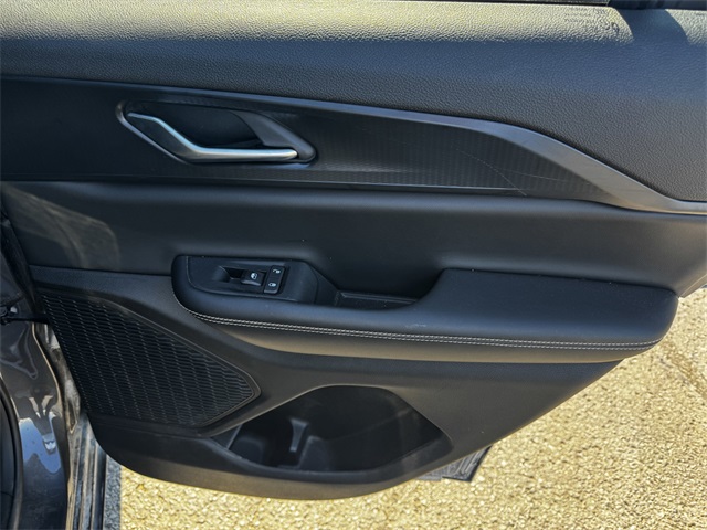 2023 Jeep Grand Cherokee Altitude photo 13