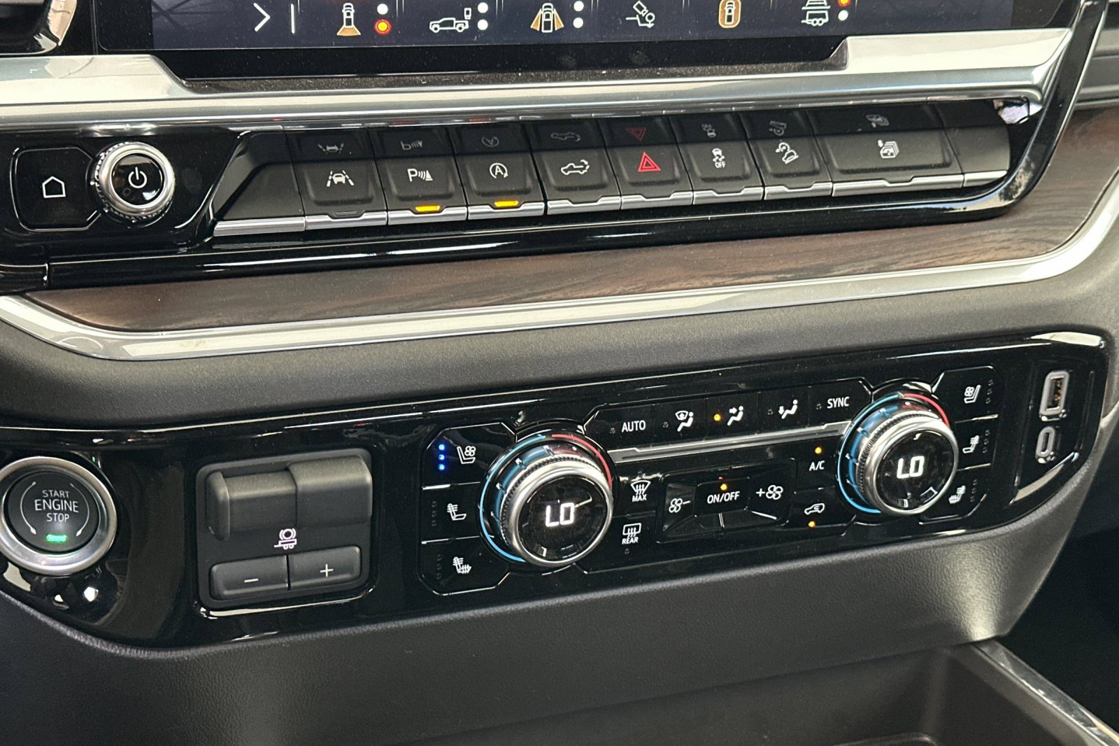2025 Gmc Sierra 1500 SLT photo 20
