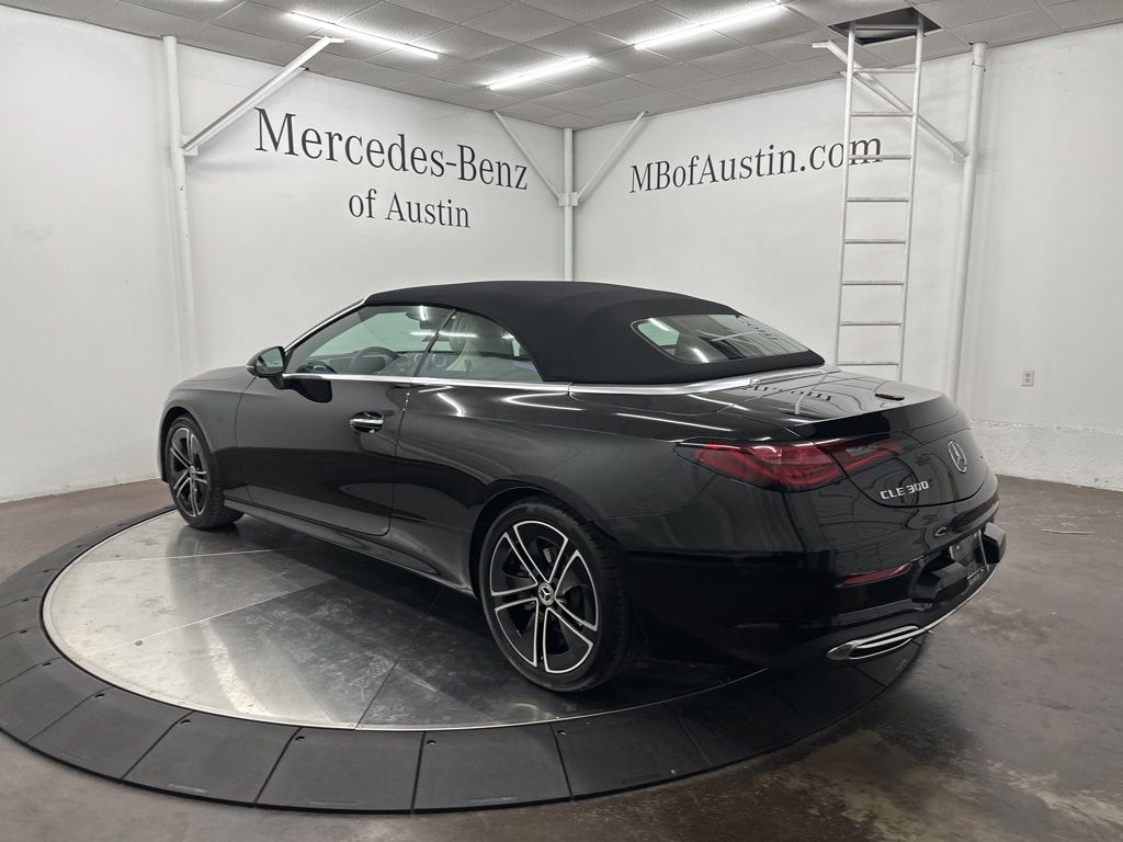2026 Mercedes Benz CLE 300 4MATIC Cabriolet photo 4