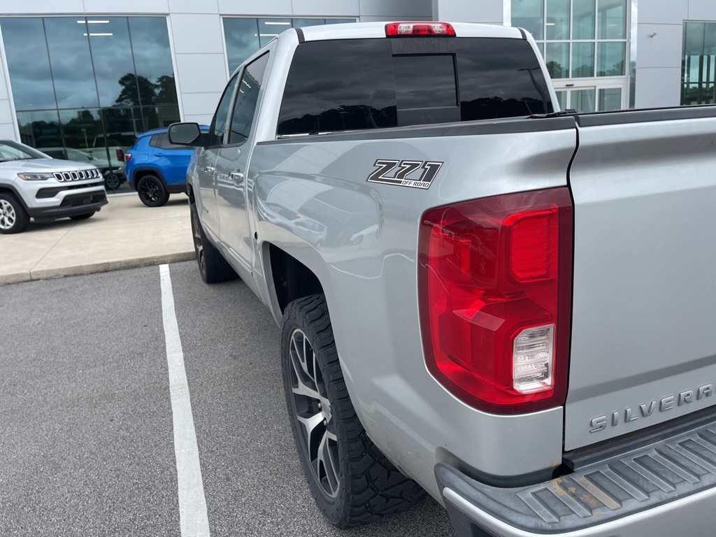2016 Chevrolet Silverado 1500 LTZ photo 4